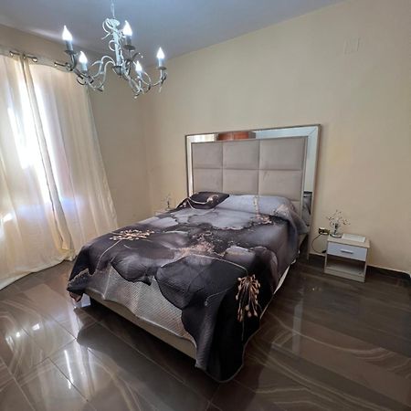Room Station Giulia Naples Luaran gambar