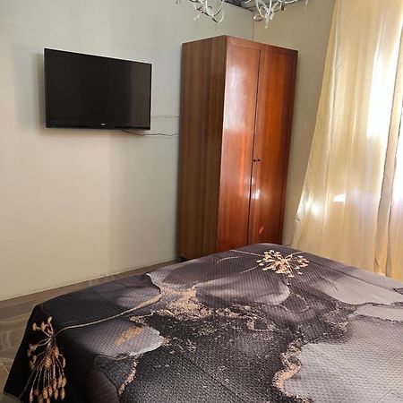 Room Station Giulia Naples Luaran gambar
